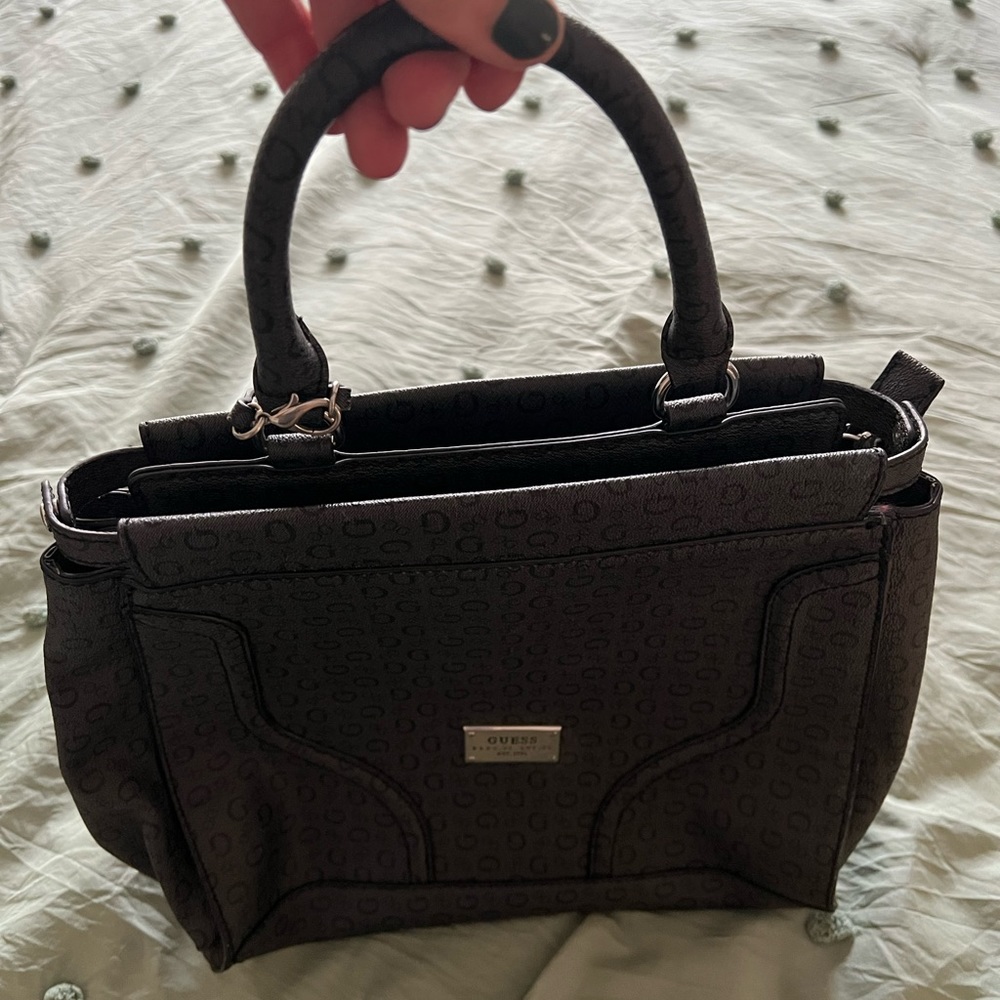 Black authentic Guess handbag, excellent condition